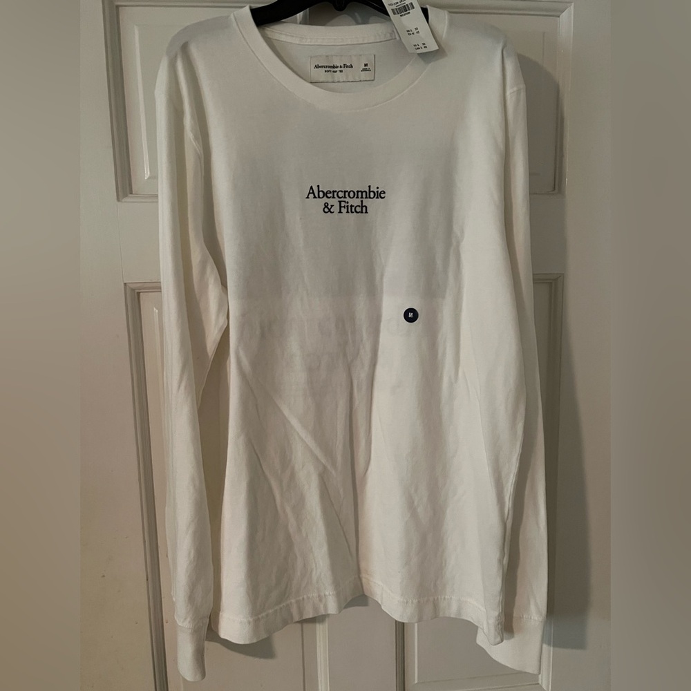 (NWT) white Abercrombie long sleeve shirt
